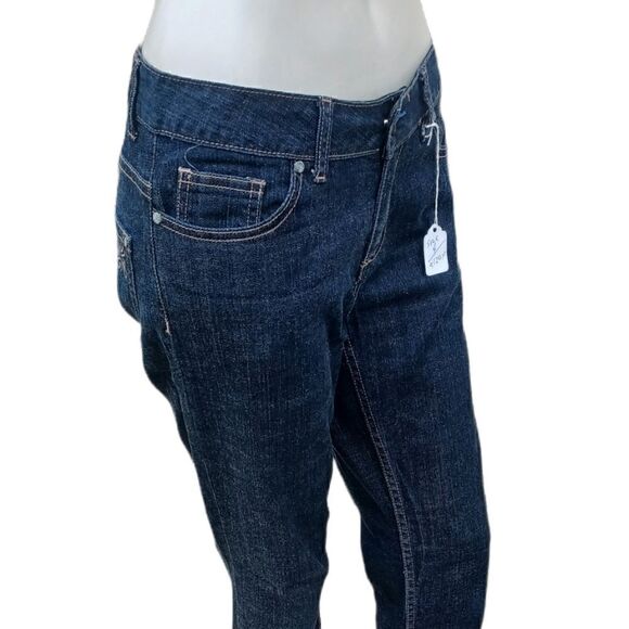 512010....Simply Vera Straight leg Jeans 4 - Picture 2 of 9